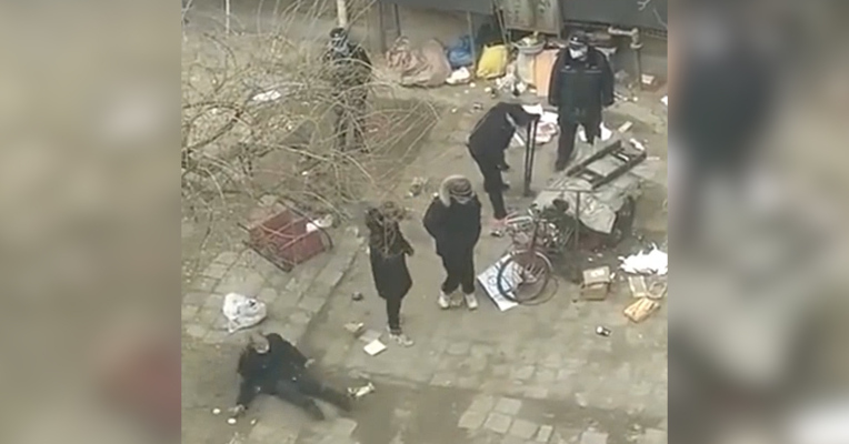 视频丨天津街道回应物业与老人发生冲突：已约谈物业负责人，严肃处理