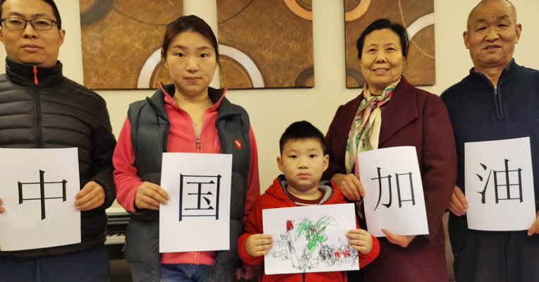 视频丨疫情下的互联网医生：早8点半到晚12点我都在线，对抗疾病云诊疗云开方