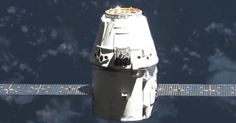 视频丨有钱真的能上天！SpaceX计划明年送3名游客到国际空间站，单人价或约3.8亿元