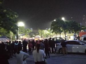 泉州酒店坍塌事故已有44人被救 一名医生仍失联