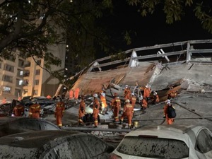 泉州酒店坍塌事故已致4人身亡，房主被警方控制！监控视频：坍塌仅用2秒