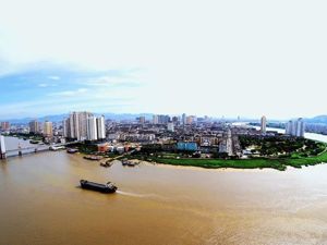 “镇改市”100天，中国最年轻城市如何转身？