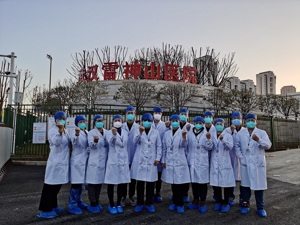 三天火线开诊、报告半小时完成 雷神山医院医学影像科是怎样炼成的？