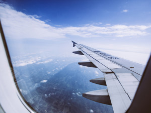 民航局：国内每家航空公司经营至任一国家的航线只能保留1条