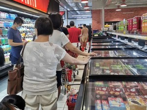 又现抢购潮，“佛系”新加坡的断供焦虑