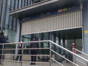 回放｜武汉地铁恢复运营 每经记者实地探访
