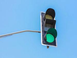 两省交界处起冲突？湖北黄冈、江西九江联合回应：互认绿码，撤销临时防疫站点