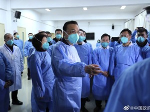 罕见！总理发话，钟南山、张文宏敲响“双重警钟”，现在要重点关注这类人群