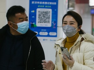 图集|武汉地铁恢复、火车停靠 百步亭社区也有了烟火气