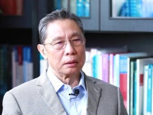 即将升至100万！全球确诊病例已超93万，美国超21万，拐点何时到？钟南山说……