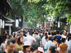 疫情下在线旅游遭遇寒冬  企业在花式自救中负重抗疫