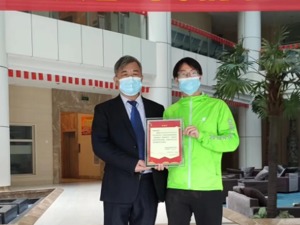 108人接种新冠疫苗：“60后”到“00后”都有，平时都吃啥、干啥？