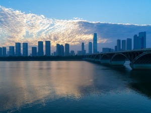 时隔10年郑州再超长沙，能坐稳吗？