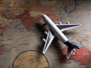 留英学生包机回国费用公布！隔离和食宿费约1万，机票3万-6万，到底算不算贵？