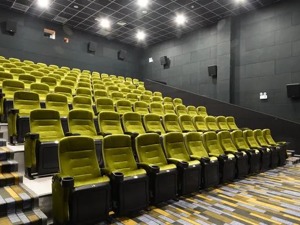观众2个月不去电影院，万达电影要亏多少钱？答案昨夜揭晓…