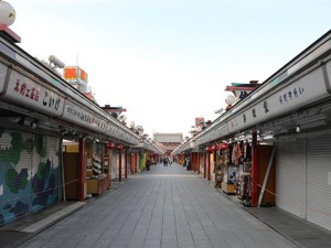 【美股盘前】美股期指小幅反弹，道指期货涨逾百点；关注美国初请失业金人数；安倍将宣布日本所有地区进入紧急状态