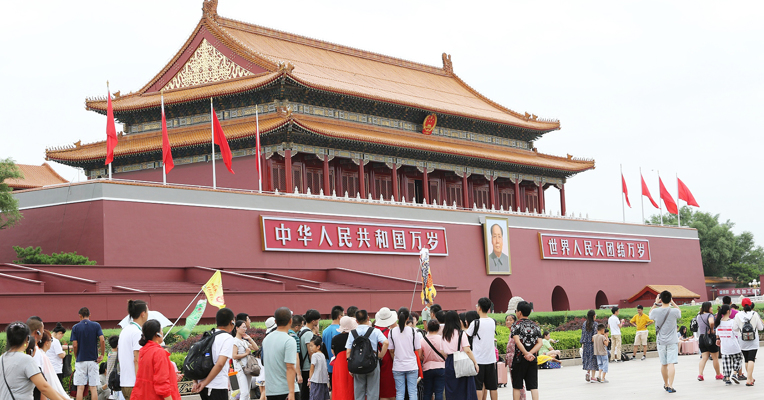 习近平同俄罗斯总统普京通电话