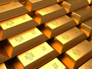 赶上行情，泰国民众排队抛售黄金饰品套现！未来黄金价格会怎么走？