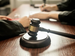 抗疫期间聚众打牌、公款吃喝，江苏响水公检法一把手齐被问责