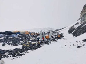 珠穆朗玛峰峰顶覆盖5G信号：关键时刻能救命，在世界之巅玩直播