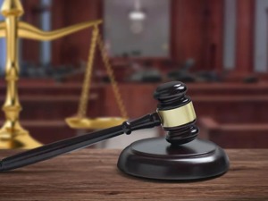 华润电力原女高管获减刑，曾对办案人员说：“你们还没吃上米的时候，我已经吃上肉了。”