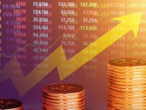 基金前四月业绩放榜：最高赚35%，油气QDII最多亏70%垫底