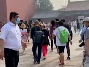 2300万人次出游，花了100亿，昨天，这些景区游客爆棚，全国高温争霸也开始了...