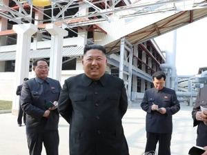 现场照片丨金正恩出席顺天磷肥工厂竣工仪式
