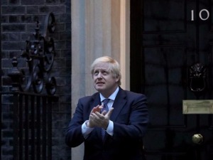 继英国首相死亡预案后，约翰逊谈与病毒抗争的动力：想见到还未出生的儿子