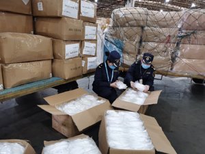 157万个！杭州海关查获一批违规出口“非医用KN95口罩”
