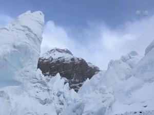 珠峰为什么有两个“身高”？精确数据怎么量？测绘专家这样解释……