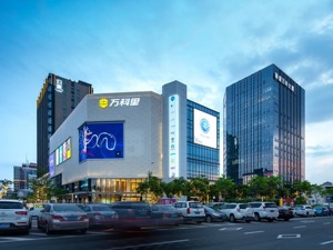 养猪比卖房更赚钱？万科公开招募猪场总经理，网友：买不起你的房，总吃得起你的肉吧