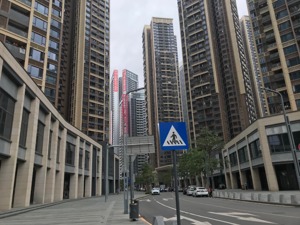 深圳楼市“魔幻”之后是“静默”：4月以来仅两新盘入市，高价二手房源被强制下架