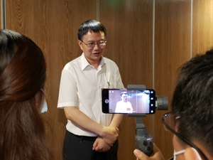 四川省政协委员、人社厅厅长胡斌：一年农民务工收入达9000亿，外出务工大省四川如何保就业？