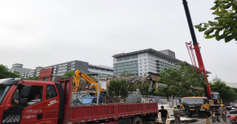 视频丨实探北京西长安街街道违建拆除现场：没有轰鸣声