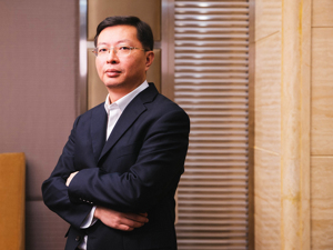 王晖辞任成都银行行长继续担任董事长 新聘行长王涛来自工行四川分行