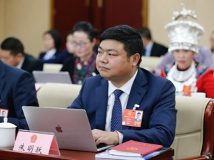 全国人大代表、猪八戒网CEO朱明跃：人才结构存真空地带 建议将成渝经济圈打造为数字人才高地