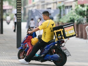 美团配送独立一年交成绩单：2019年点对点配送单量达76亿 未来5年行业增速仍将超30%