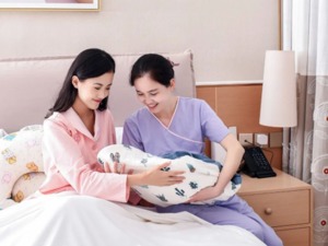 最新报告：月嫂月入近万排家政行业第一，这些岗位工资提升也较快！