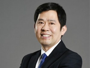 全国人大代表、合众新能源董事长方运舟：5-8年后，新能源车才能与燃油车并驾齐驱