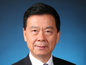 全国人大代表、广汽董事长曾庆洪呼吁：取消汽车限购限行，加快新能源汽车产业集群建设