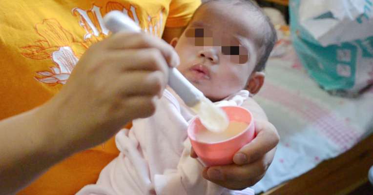 湖北罕见先心病女婴进京寻医后续：活着最好，先活着再说