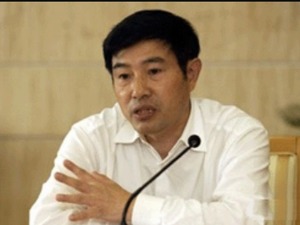 买卖自己公司股票竟巨亏10亿元！76岁企业家“老马失蹄”，还背上一项终身处罚