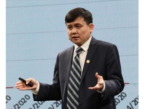 张文宏复旦大学最新演讲：其实前浪、后浪都是一个浪（附实录）