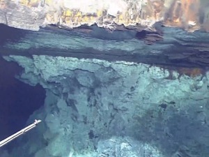重磅！我国科学家首次在深海热液区发现气态水