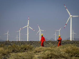 今年可再生能源电力消费占比预计达28.2%，将引导各地权重逐年提升，不搞盲目加码