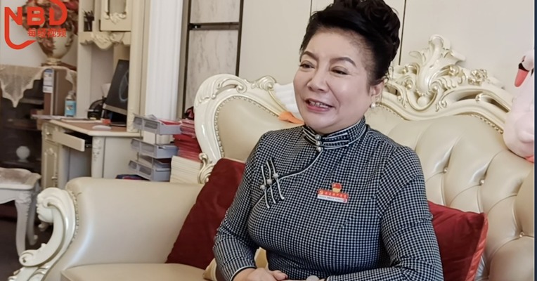 高端访谈|郑州圆方集团党委书记总裁 薛荣：我是如何成为“网红薛书记”的