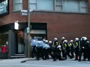 抗议浪潮席卷多国，加拿大温哥华被围得水泄不通，蒙特利尔暴乱，总理特鲁多发声，英、德、巴西都有示威活动