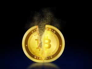 白天暴涨嗨到爆，深夜暴跌哭到天亮！比特币大洗盘，3.6万人爆仓亏50亿元