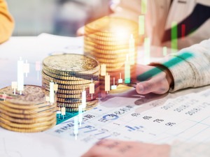 1.35%VS22%！房企融资成本两极分化加剧，高杠杆房企发行高息债“饮鸩止渴”？